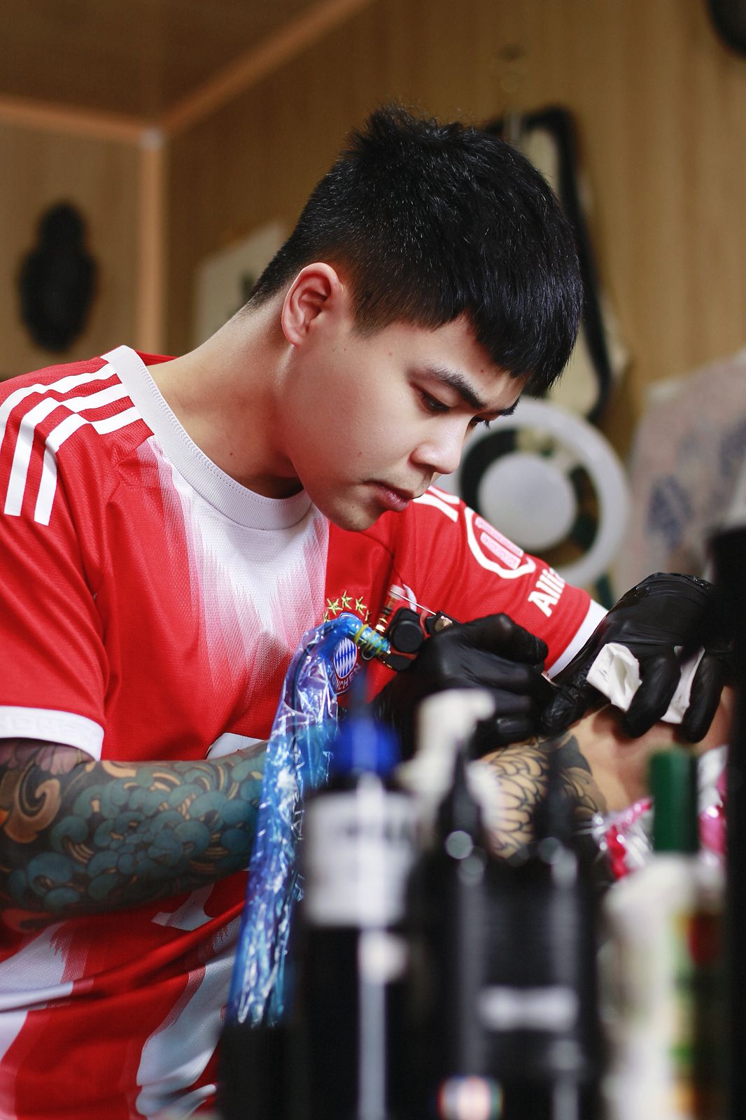 tattoo artist by tom